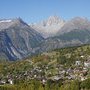 Hochsommer : Sicht von Bürchen auf das Bietschhorn